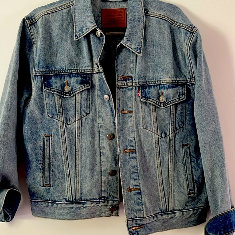 Levi’s Women’s 90s Trucker Jacket